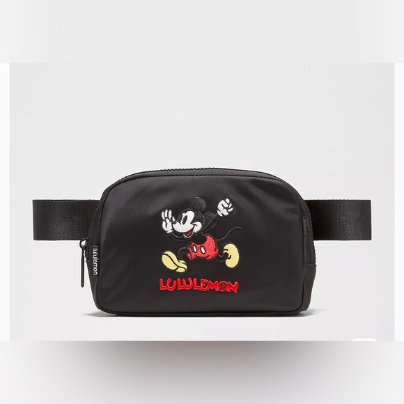 Lululemon Everywhere Belt Bag 1L NWT